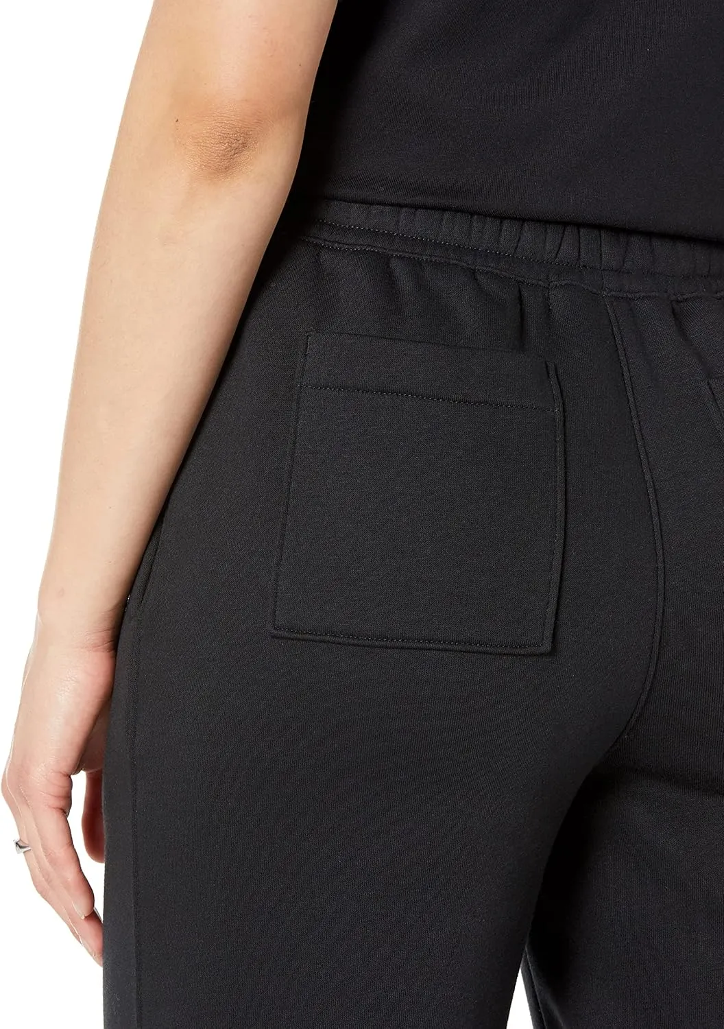 Amazon Essentials Women's Relaxed Jogger (Available in Plus Size)