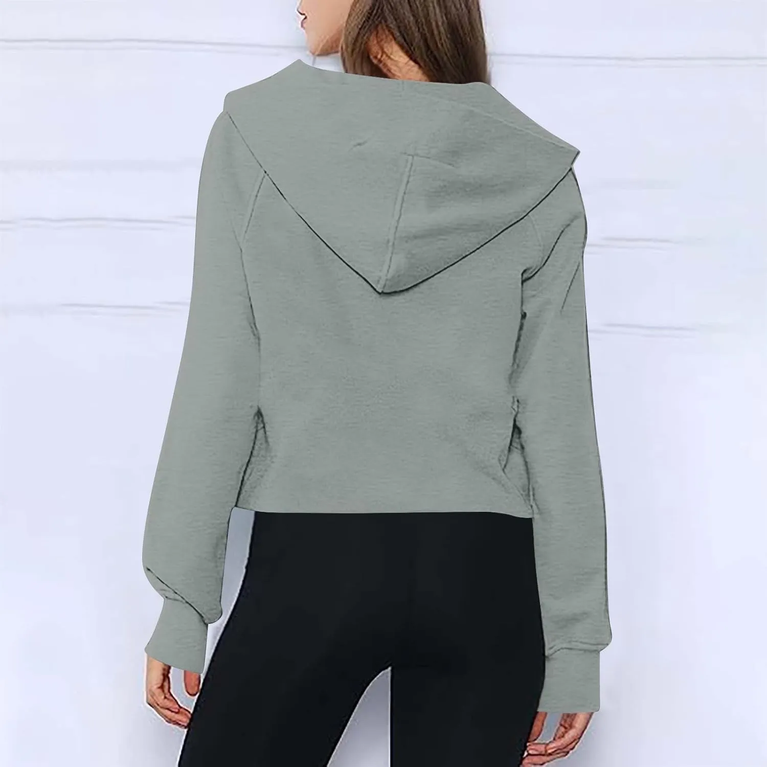 Womens Half Zip Cropped Pullover Tops Fleece Lined Hoodies Long Sleeve Hooded Sweatshirts with Pocket Fall Outfits